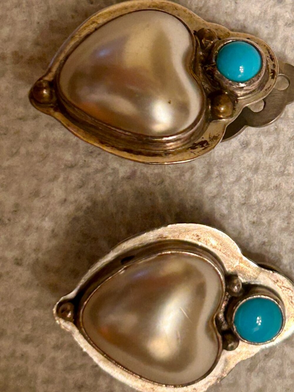 VTG Signed RT Sterling Puff Heart Mother of Pearl and Turquoise Clip On Earrings